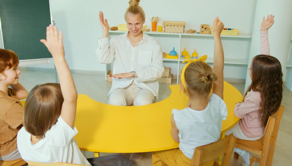 Hand in Hand ABA is the first and only ABA therapy clinic in the world created exclusively for Deaf and Hard of Hearing (DHH) children with autism.